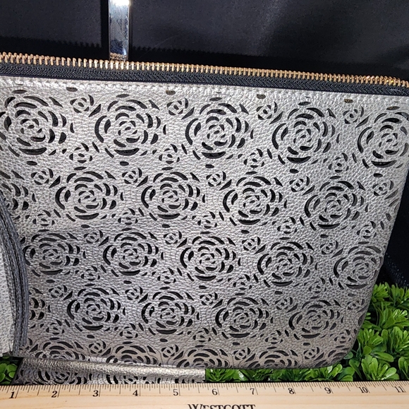 NEW Karl Lagerfeld Metallic Rose Perforated Zip Clutch with Tassel - Picture 7 of 10
